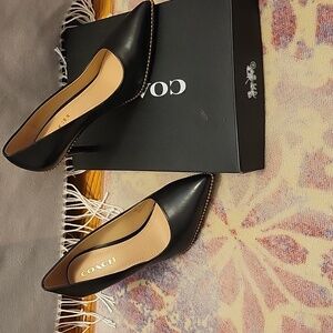 WAVERLY PUMPS BY COACH